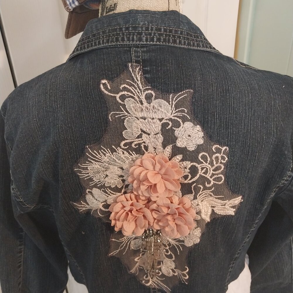 3286 Size Large Jean Tunic Jacket with White Bottom Accent and Lace Accent Back. - Picture 9 of 14